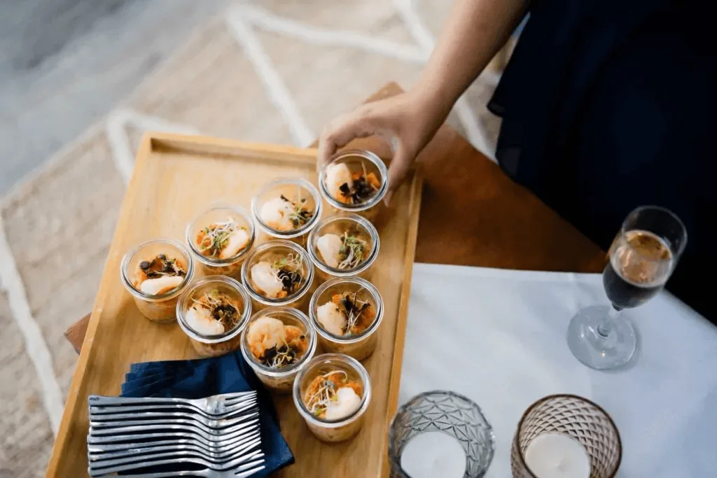 Hauptstadtfloß – Fingerfood-Catering an Bord